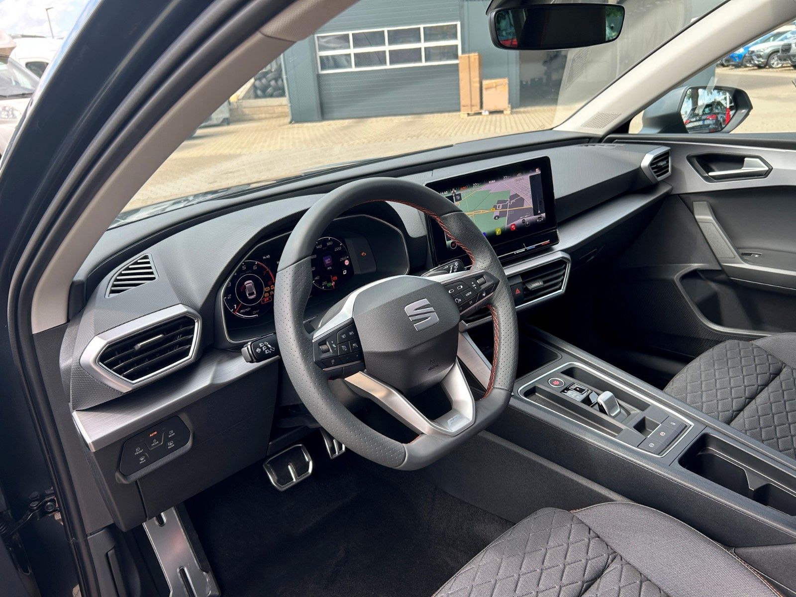 Seat Leon Sportstourer FR Plus AHK Kessy Rüfa