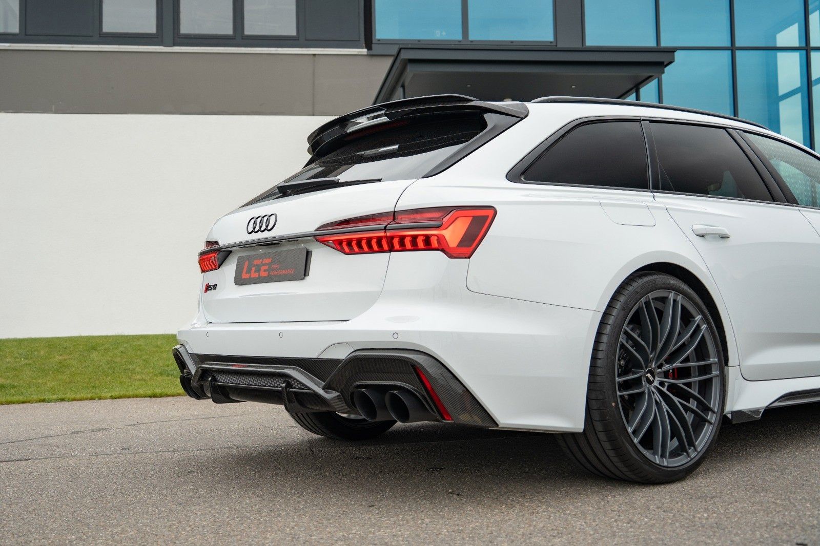 Audi ABT RS6+ Avant 4.0 TFSI quattro / 1 of 25 /