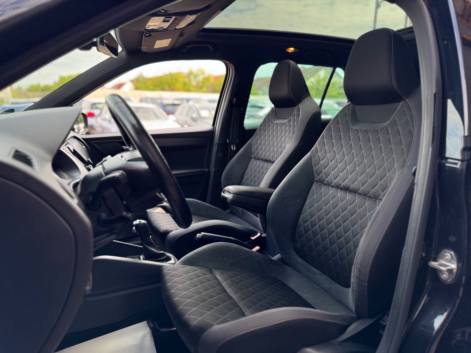 Skoda Fabia Monte Carlo - Samsaru's Car Outlet
