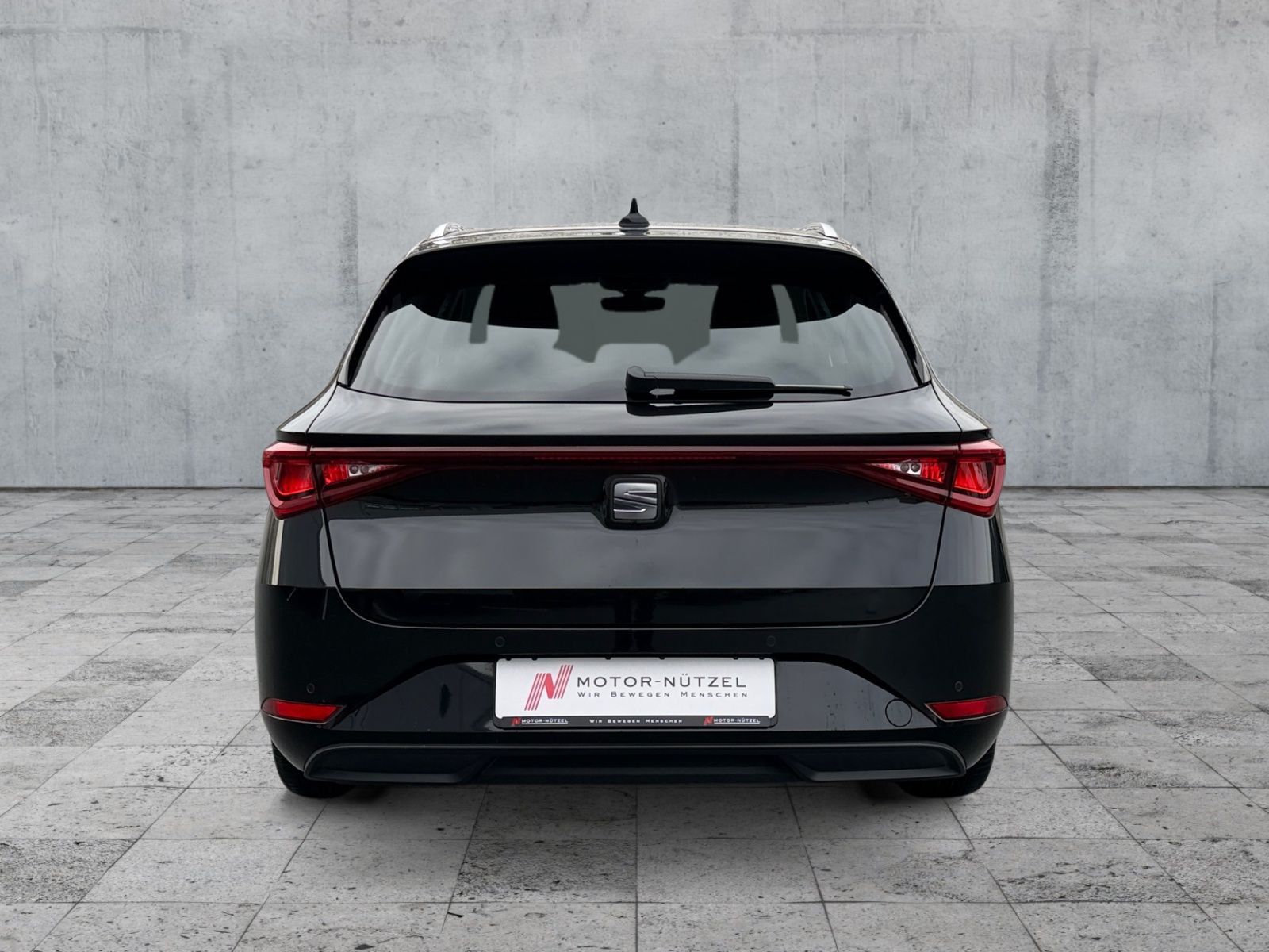 Seat Leon ST 2.0TDI DSG XCELLENCE LED+NAV+APP+SHZ+AHK