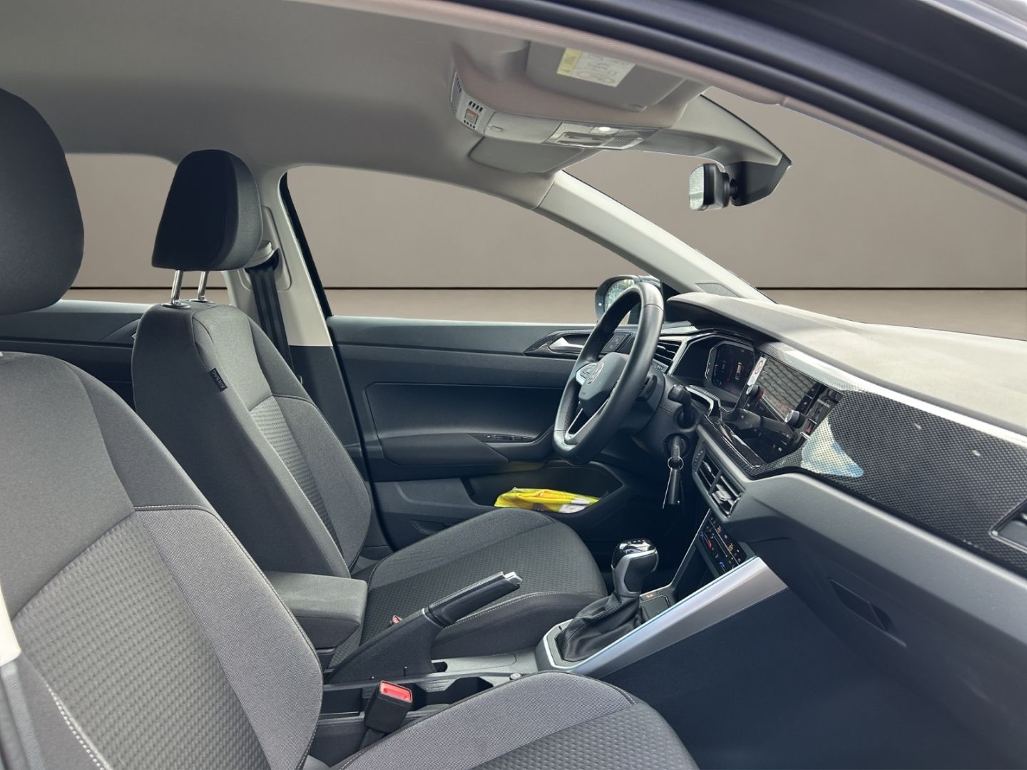 Volkswagen Taigo 1.0 TSI DSG Life - Samsaru's Car Outlet