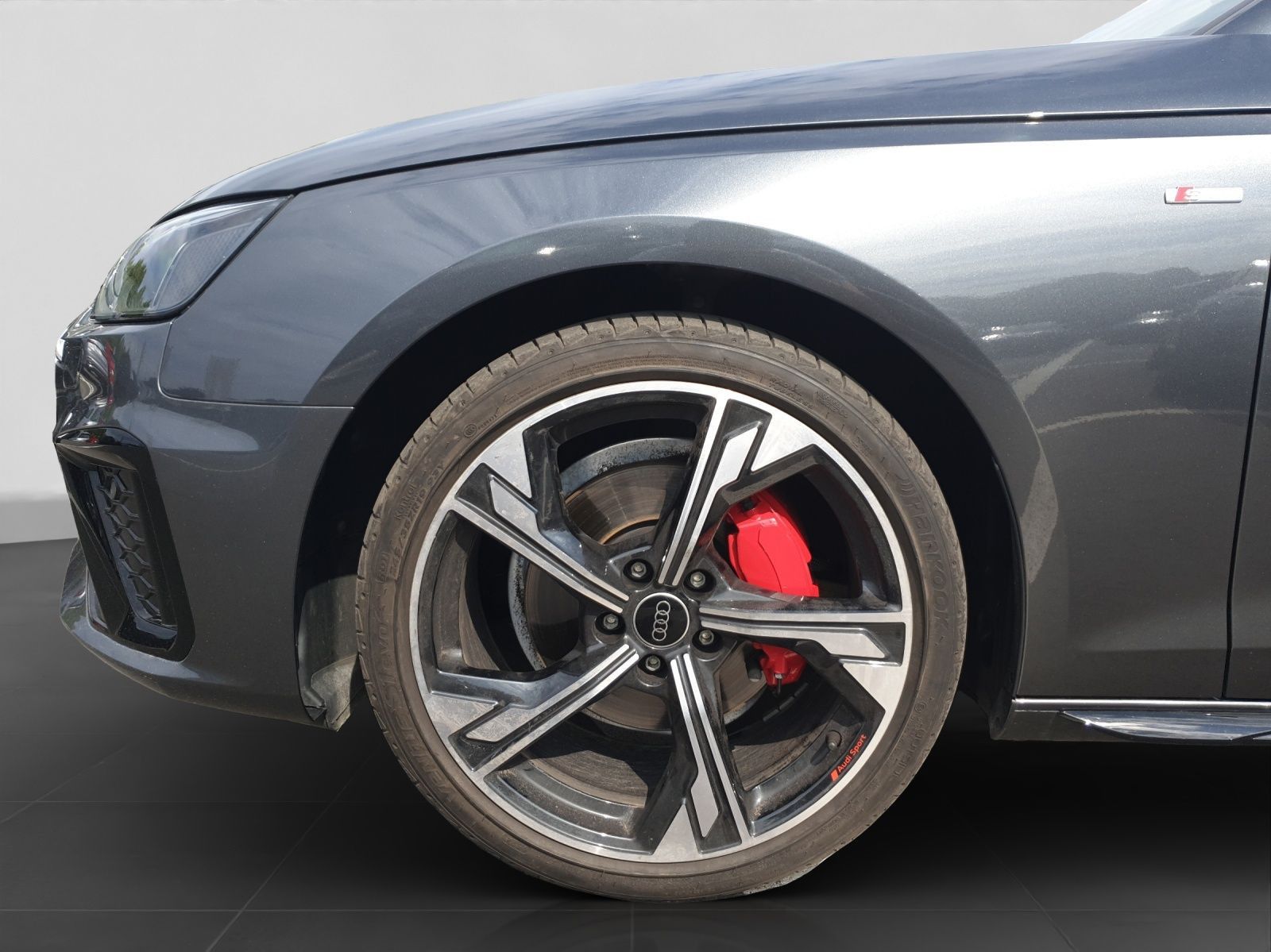 Audi A4 Avant 40 TFSI Q 2x S LINE AHK LM19 MATRIX-LED