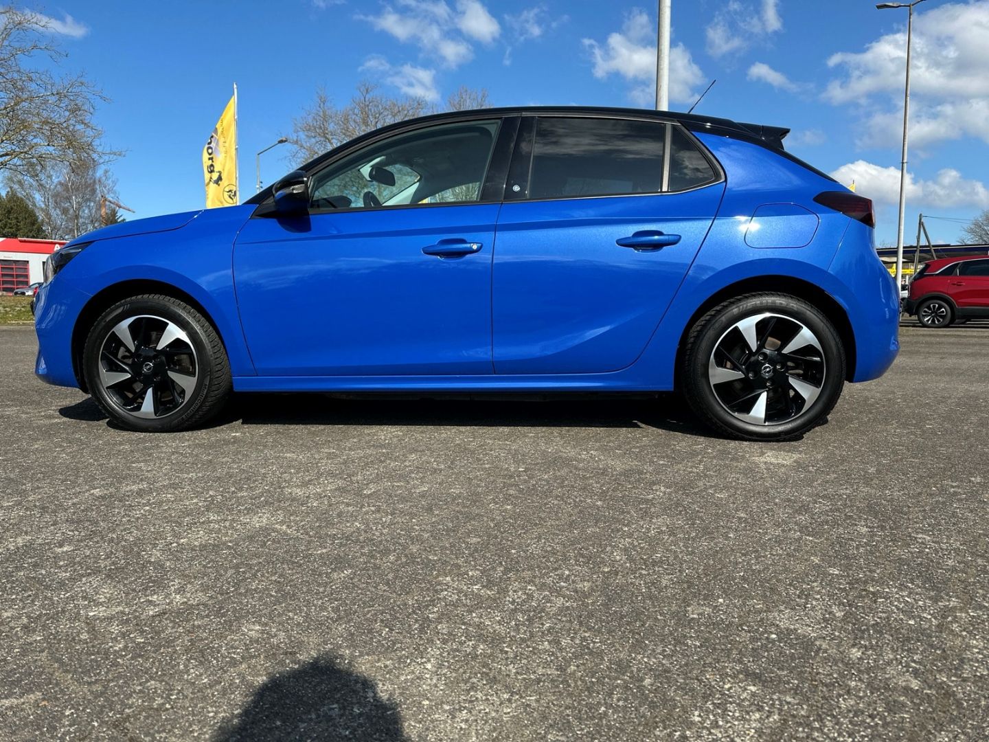 Opel Corsa-e F 50kWh - Samsaru's Car Outlet