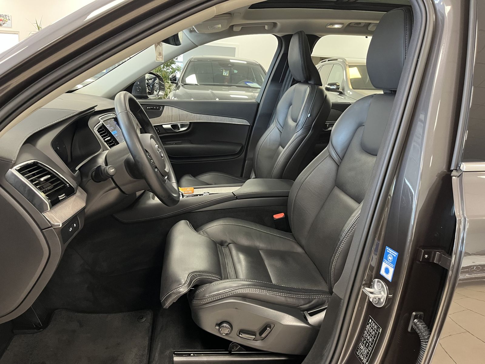 Volvo XC90 Plus Bright T8 Recharge AWD*7-Sitzer*Leder*