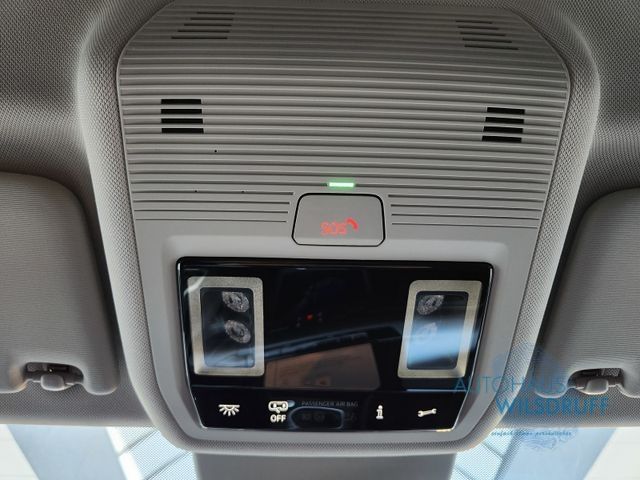 Volkswagen Golf VIII 1.5 TSi Active - Samsaru's Car Outlet