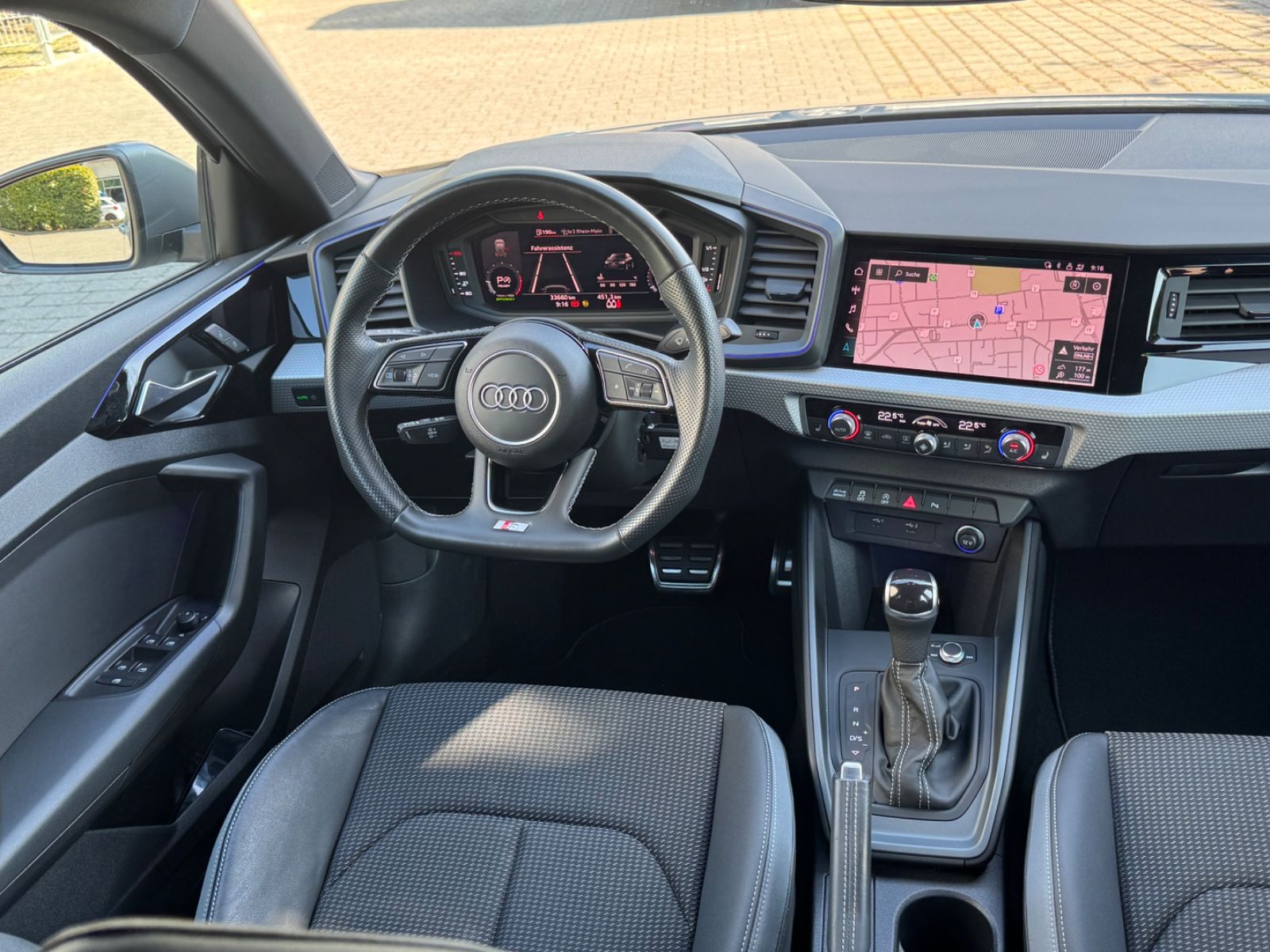 Audi A1 Sportback 35 TFSI S line - Samsaru's Car Outlet