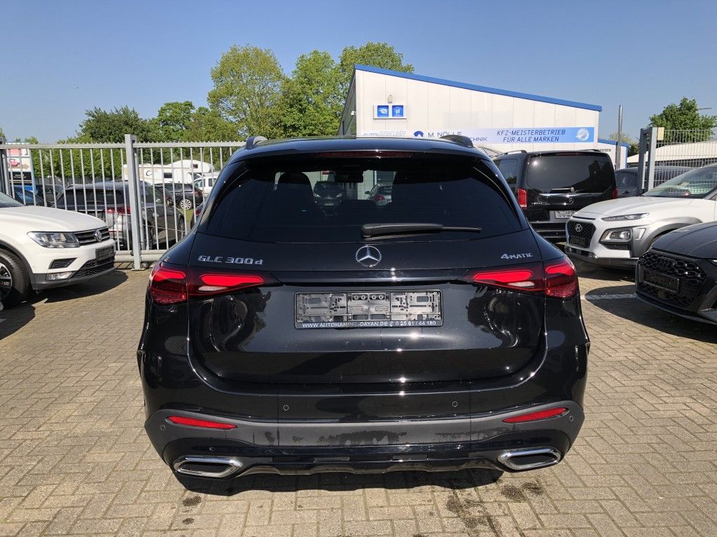 Mercedes-Benz GLC 300 de 4M AMG - Samsaru's Car Outlet