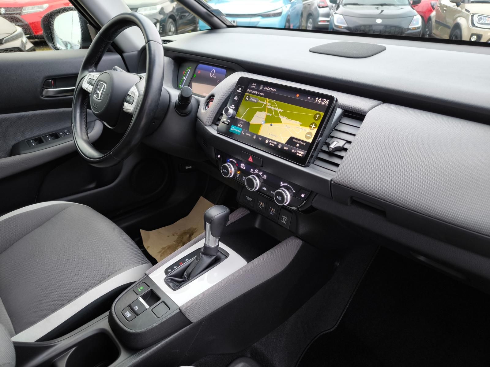 Honda Jazz 1,5 e Executive Crosstar + Ganzjahresreifen