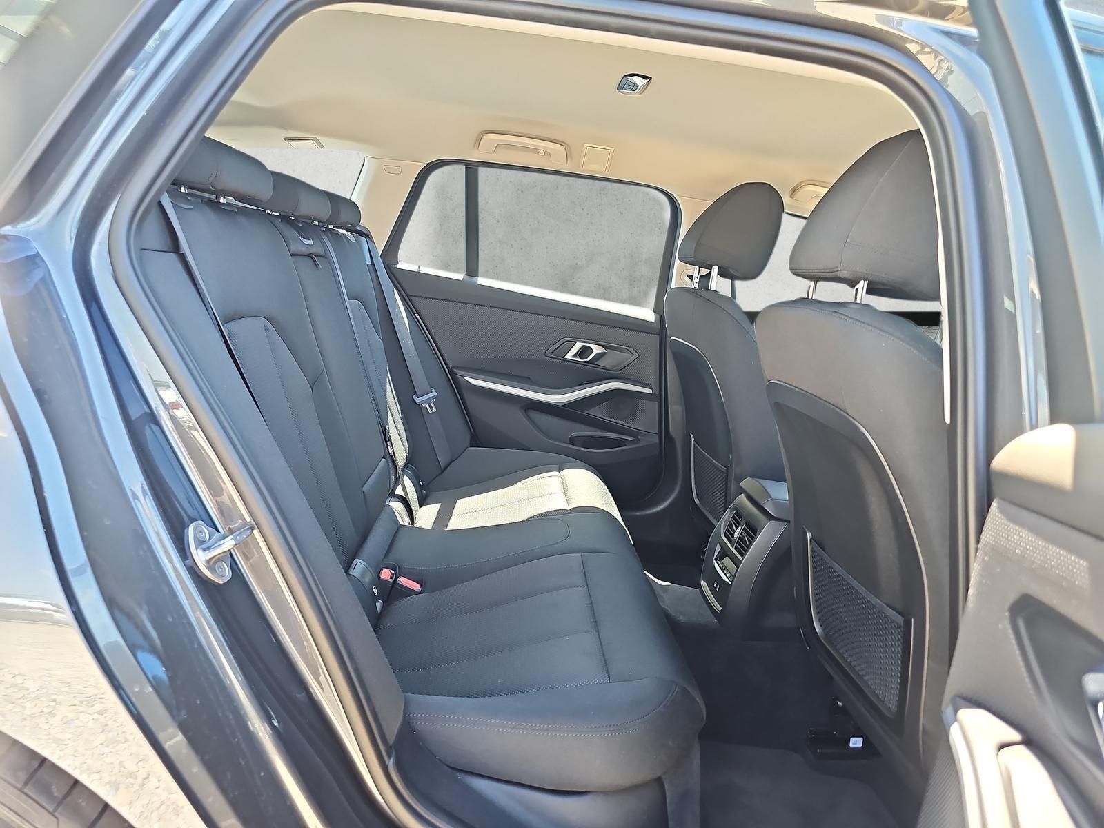 BMW 320d xDrive Touring Advantage - Samsaru's Car Outlet