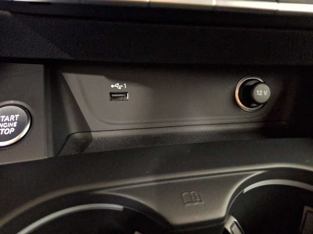 Audi A4 Avant S line 35 2.0 TFSI S-tronic - Samsaru's Car Outlet