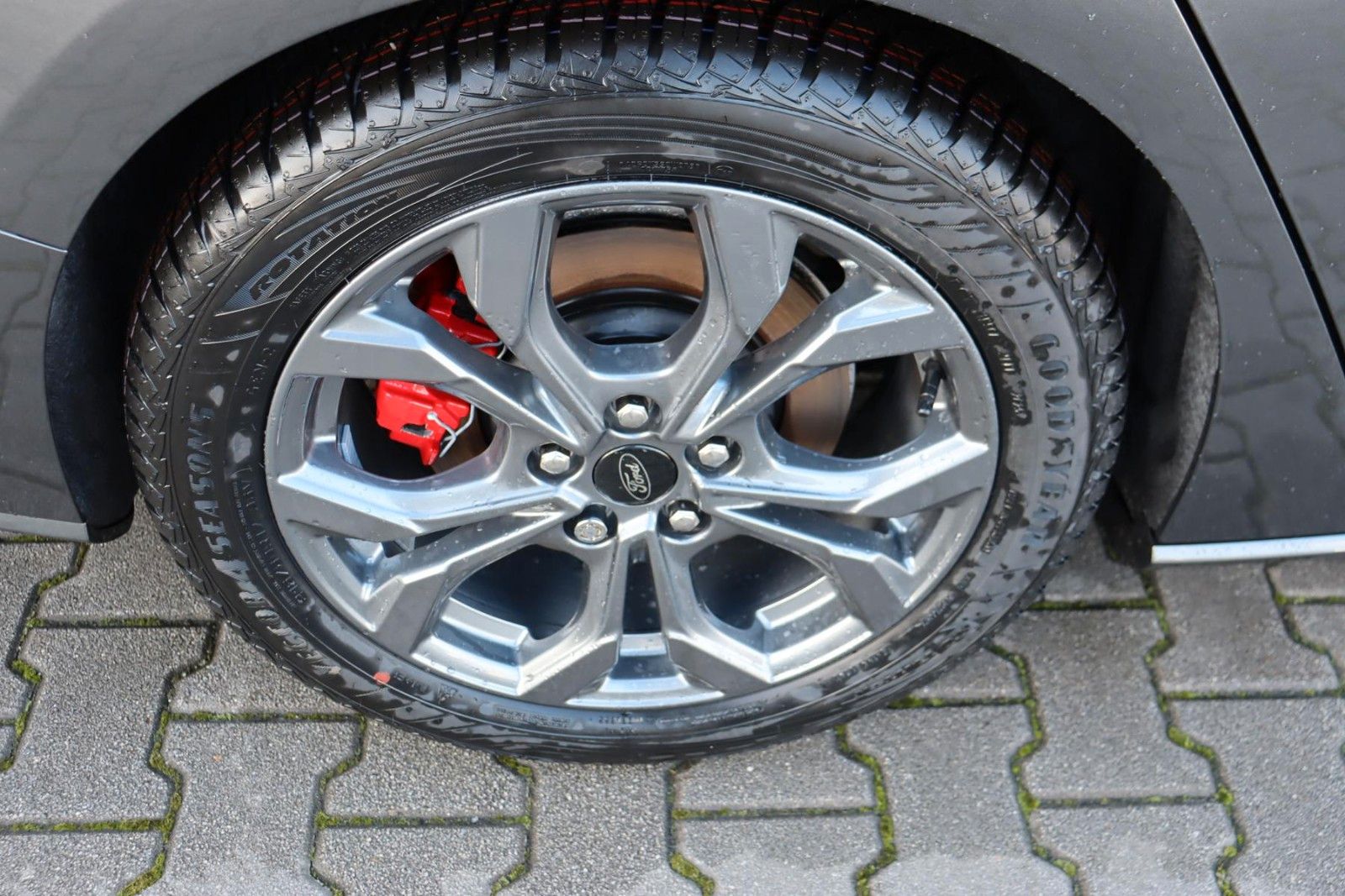 Ford Focus ST-Line X 1.0 Matrix LED 4,99% FIN* AHK