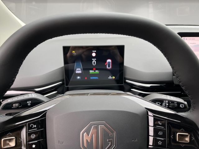 MG4 LUXURY +Sitz-&Lenkradheizung+Navi+360-Grad-K