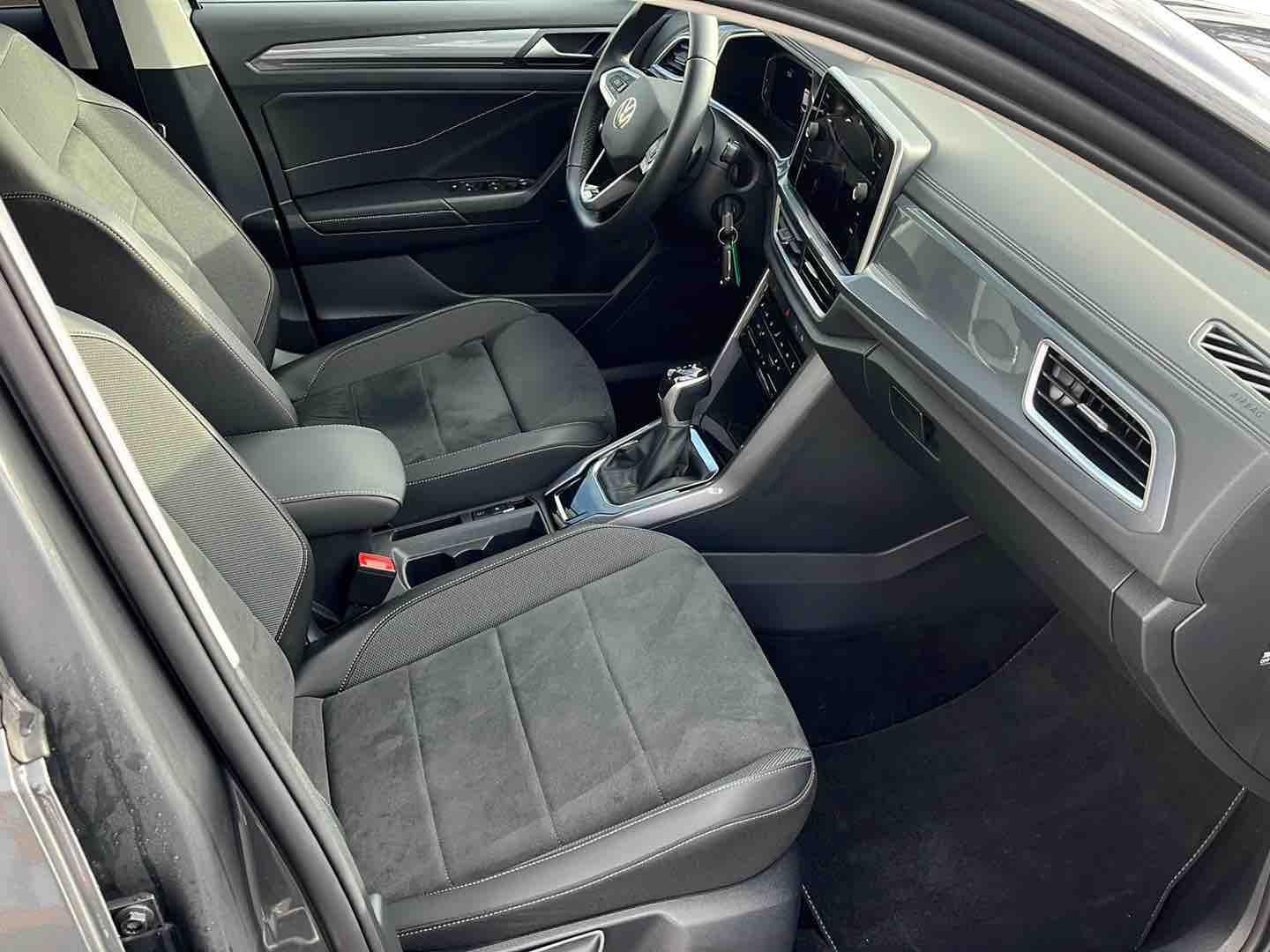Volkswagen T-Roc 1.5 TSI Aut. Style - Samsaru's Car Outlet