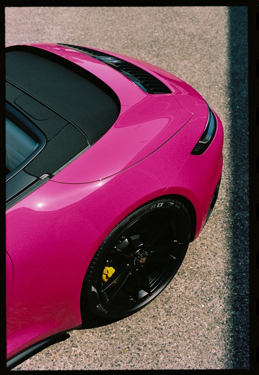 Porsche 992.1  4 GTS CABRIO PTS  LIFT HAL PCCB ExcManu