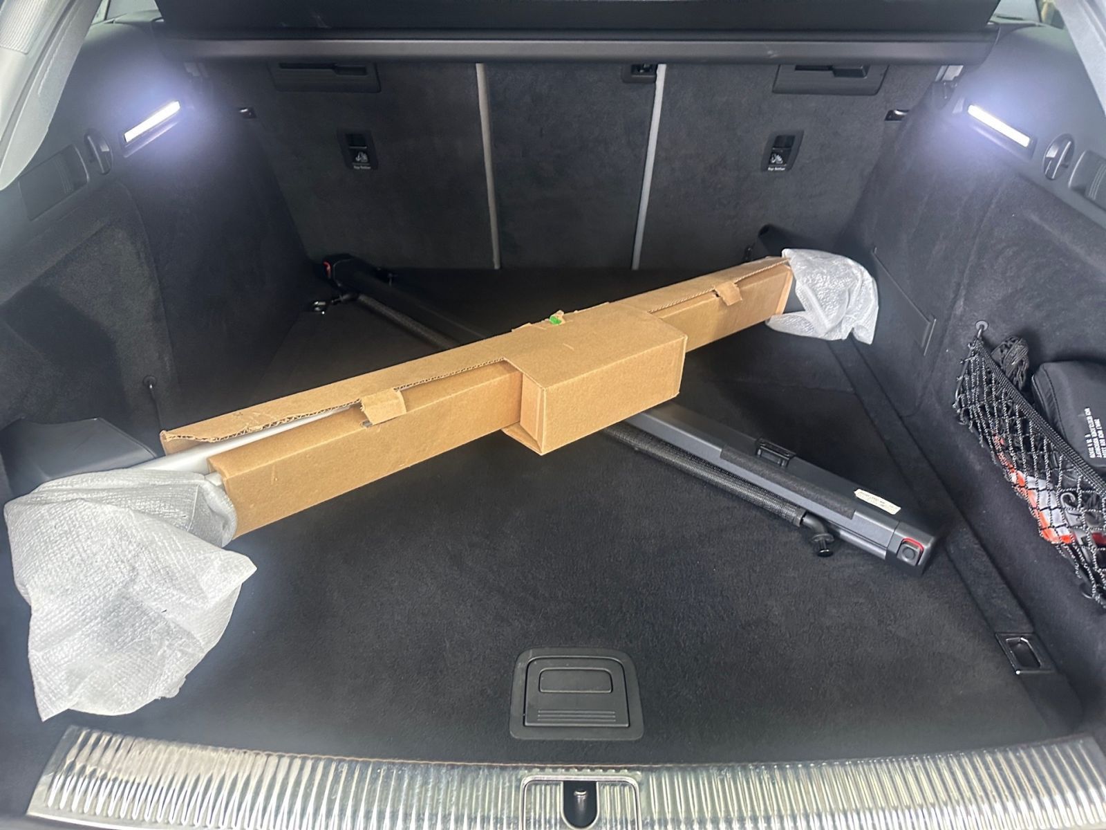 Audi A4 Avant 40 TFSI quattro S line - Samsaru's Car Outlet