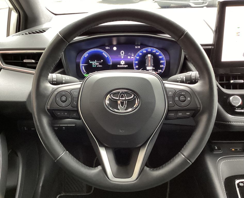Toyota Corolla 1.8 Hybrid Touring Sports Team Deutschla