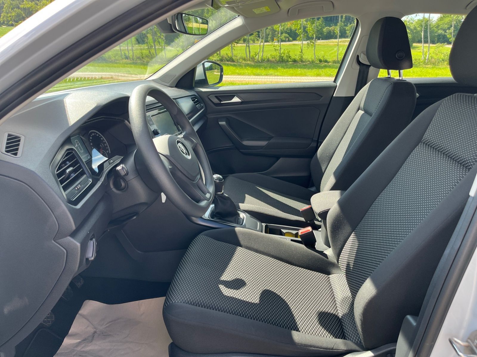 Volkswagen T-Roc 1.0TSI - Samsaru's Car Outlet