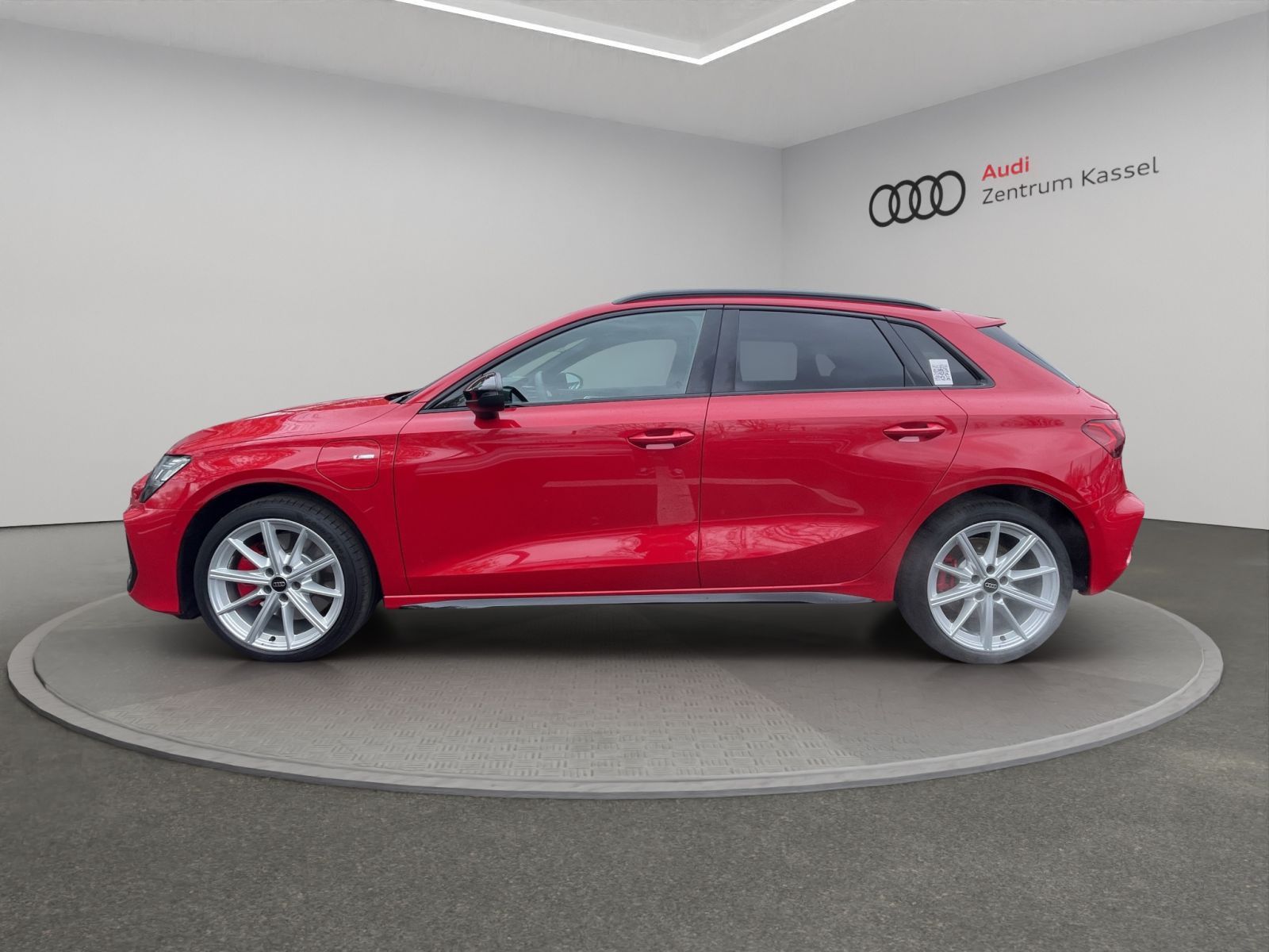 Audi A3 SB 45 TFSI e S line LED AHK Kamera Carplay