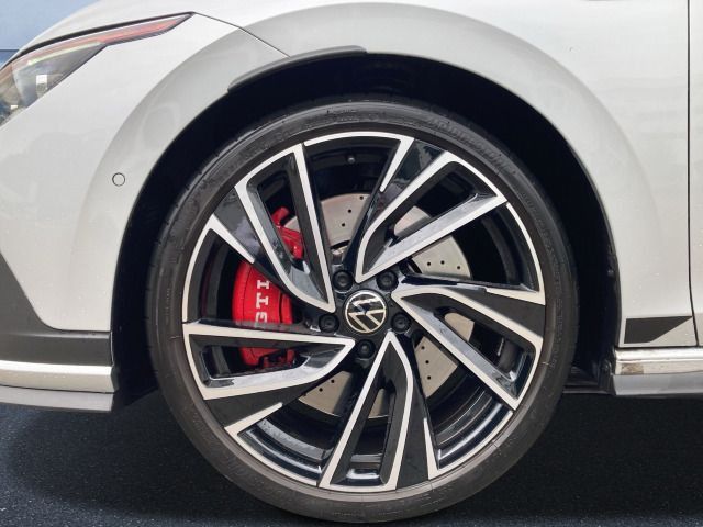 Volkswagen Golf GTI Clubsport 2.0 TSI DSG - Samsaru's Car Outlet