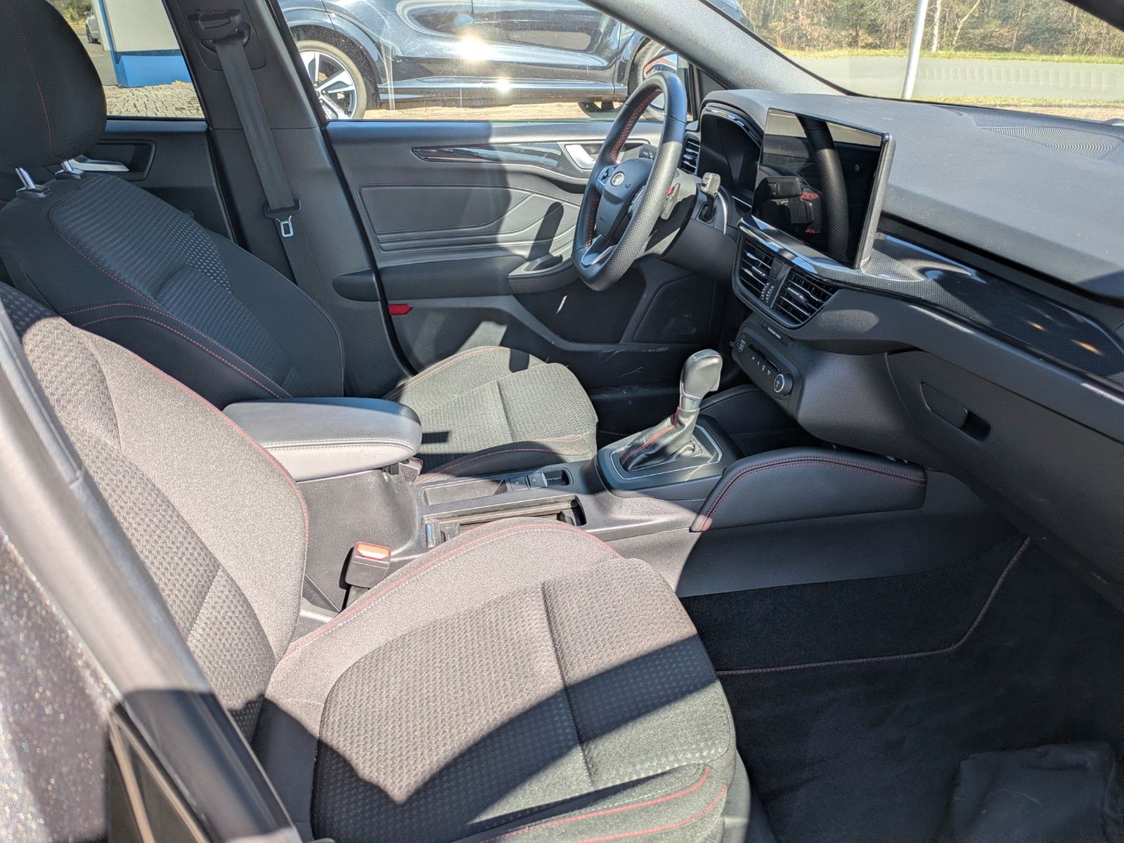 Ford Focus Turnier ST-Line X *NAVI *LED *ACC *AHK *