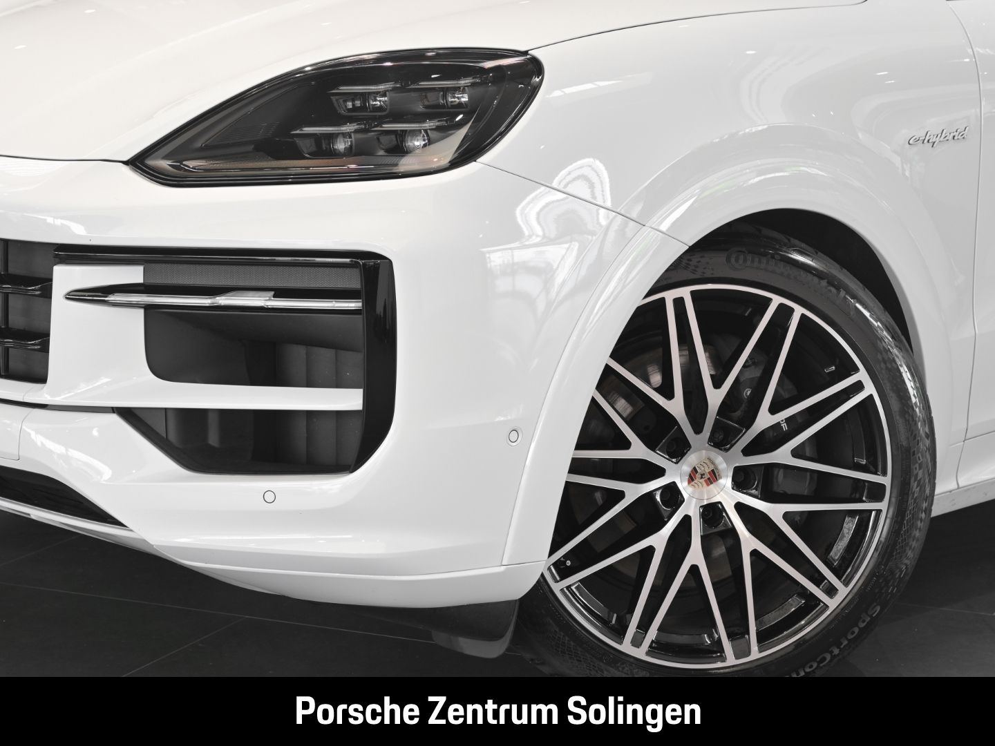 Porsche Cayenne E-Hybrid Coupe 22'' AGA HEADUP SPORT DES