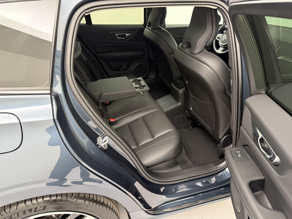 Volvo V60 Kombi T6 Plus Dark Recharge Plug-In Hybrid A