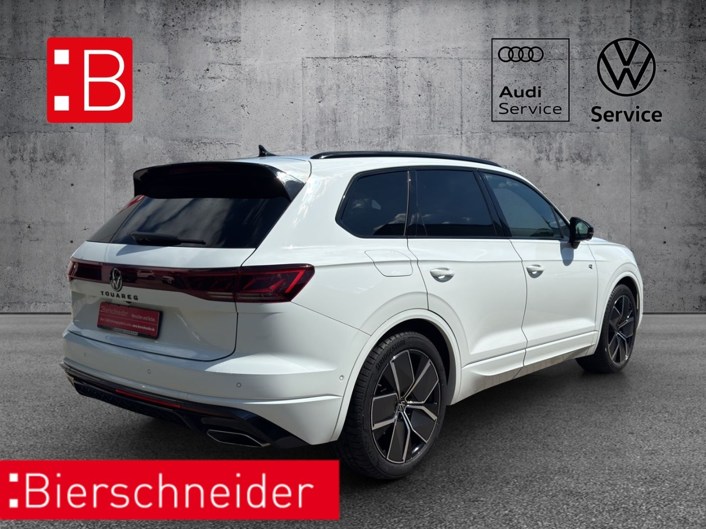 Volkswagen Touareg 3.0 TDI R-Line - Samsaru's Car Outlet
