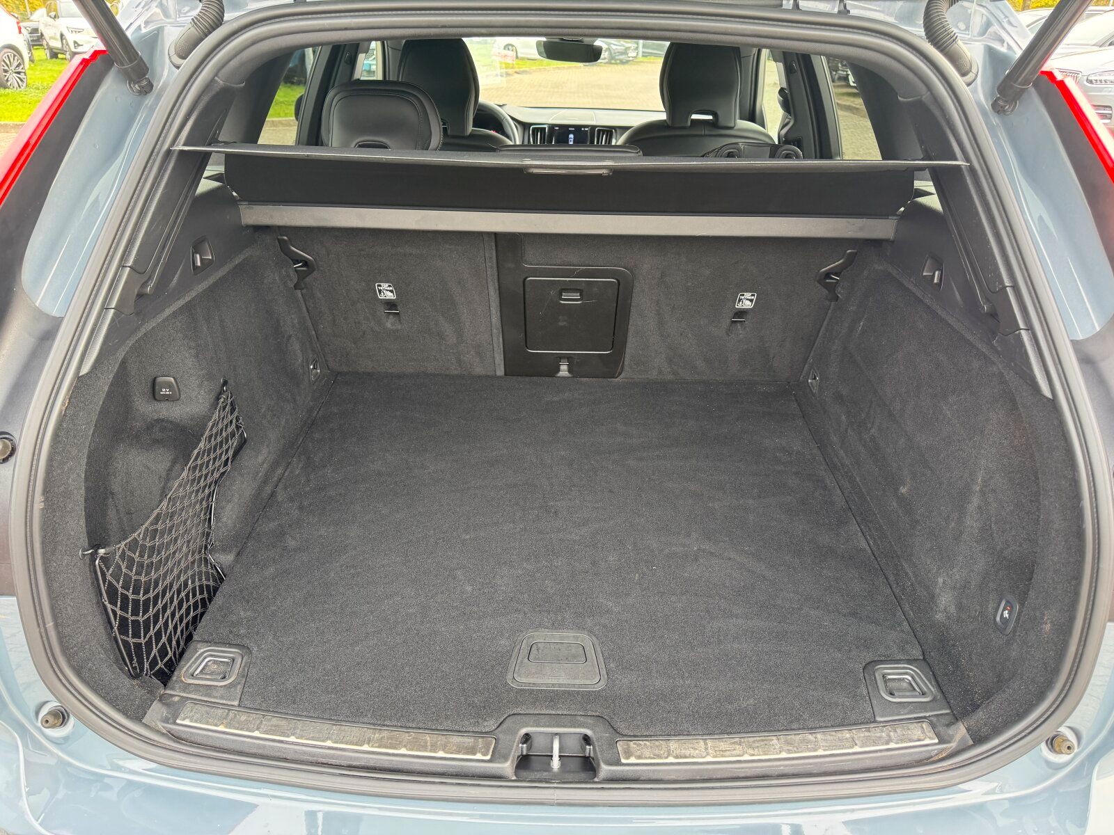 Volvo XC60 B4 AWD Plus Dark Keyless-Start/Autom./Klima