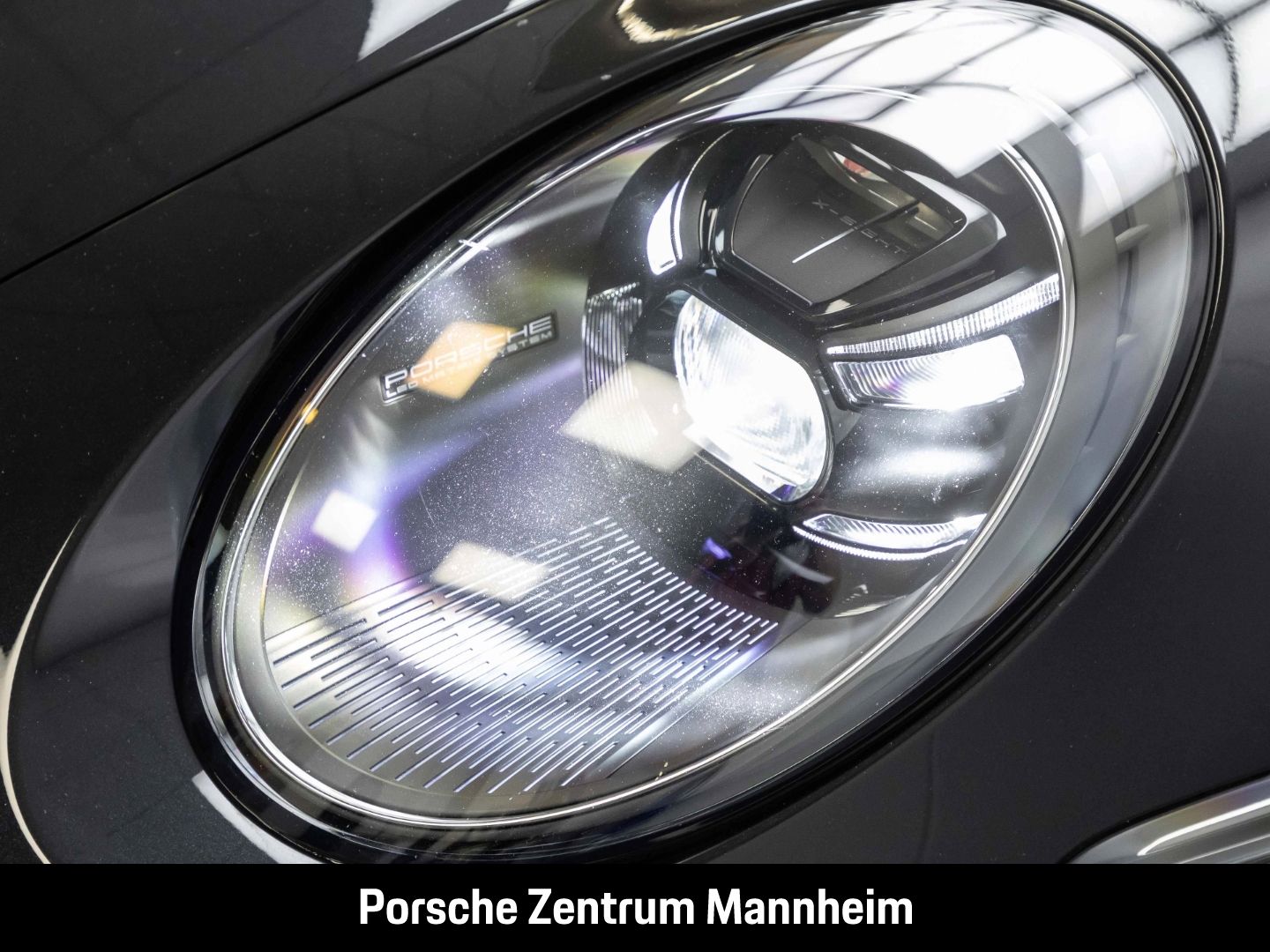 Porsche 992 911 4 GTS Cab. InnoDrive Matrix BOSE Carbon