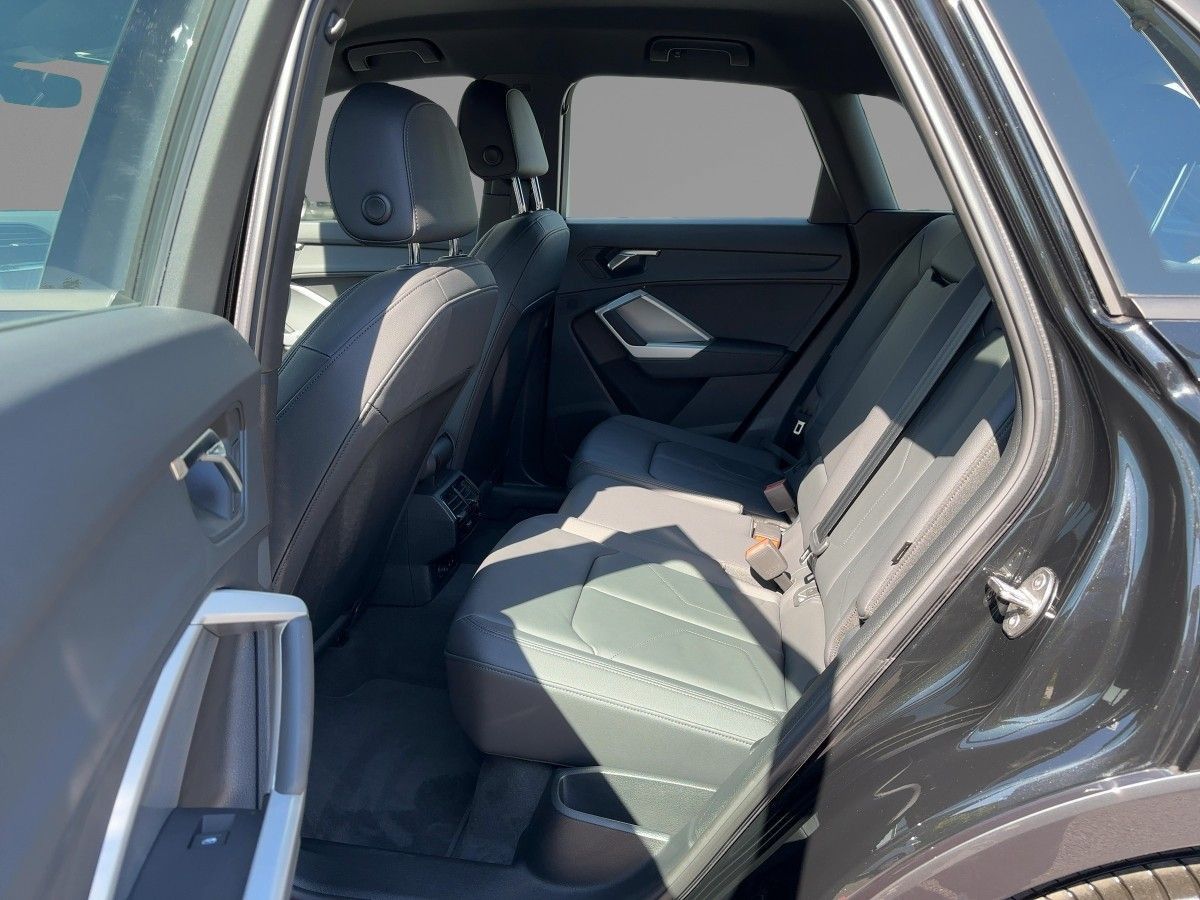 Audi Q3 40 TFSI advanced quattro - Samsaru's Car Outlet