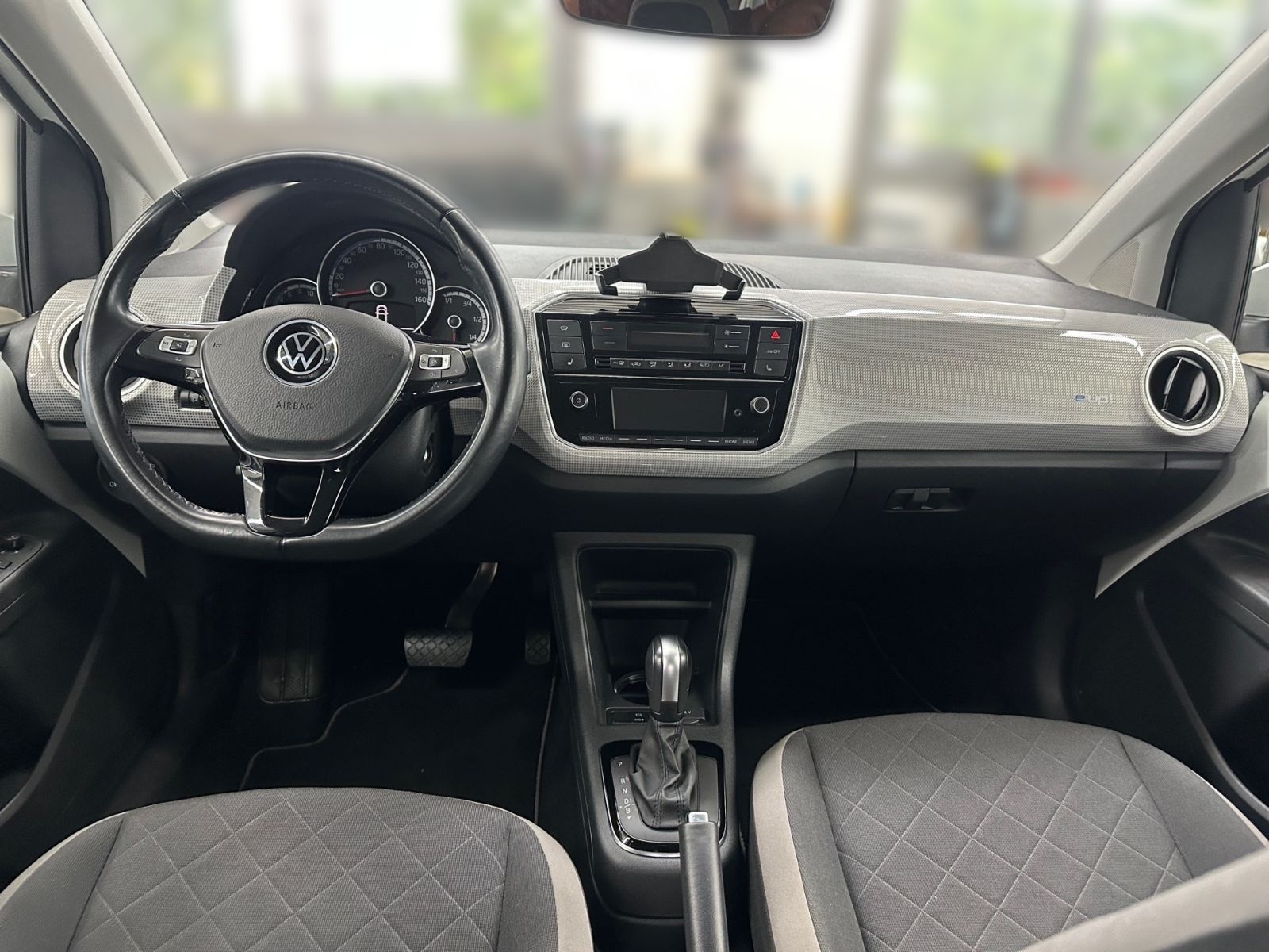 Volkswagen e-up! Style Plus - Samsaru's Car Outlet