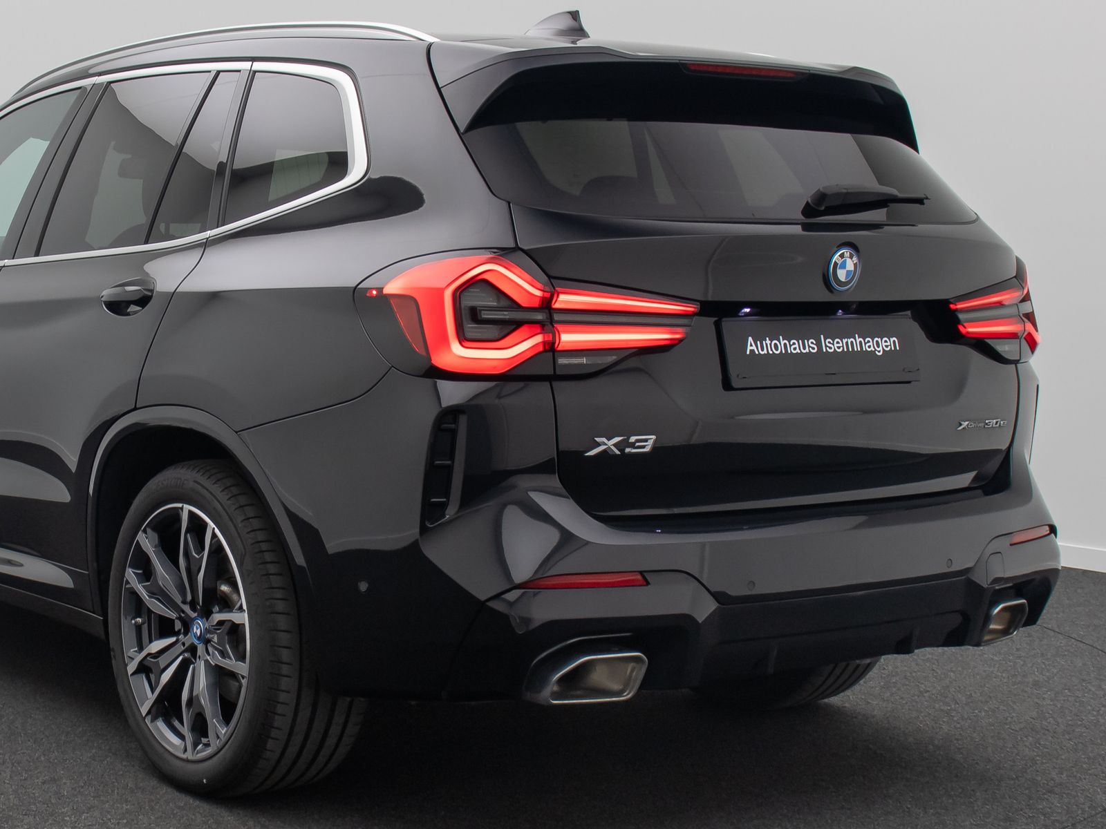 BMW X3 xD30e M Sport - Samsaru's Car Outlet