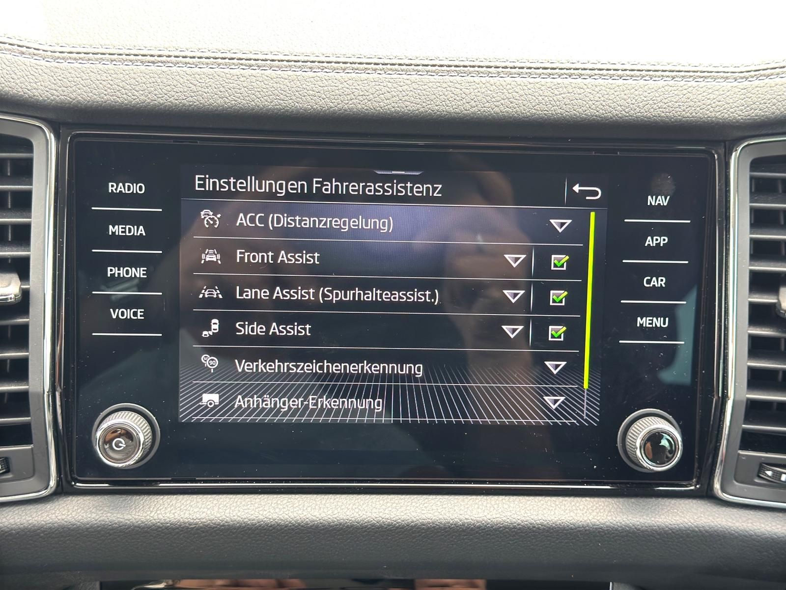 Skoda Kodiaq L&K 4x4*AHK*KESSY*APP-CAR*ACC*MATRIX*VIRT