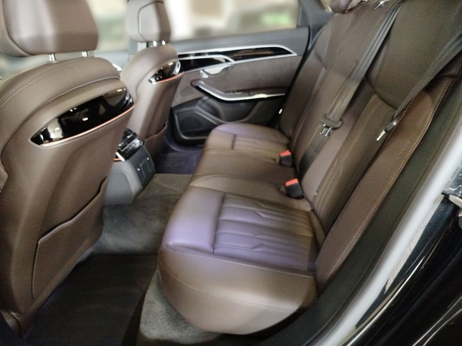 Audi A8 50 TDI quattro - Samsaru's Car Outlet