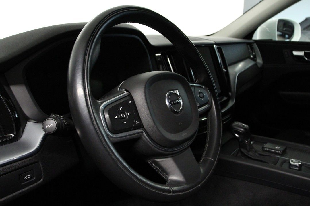 VOLVO XC-60 T5 AWT Inscription