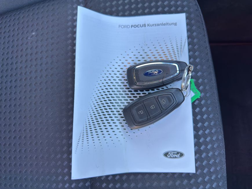 Ford Focus Turnier 1.0 EcoBoost Hybrid Aut. ST-LINE X