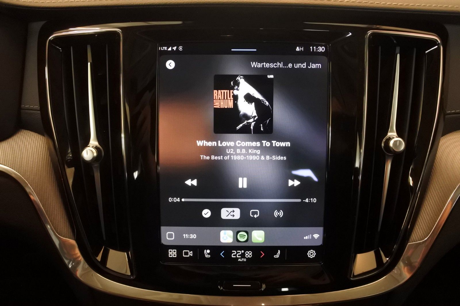 Volvo S60 T8 Ultimate Dark Recharge Plug-In Hybrid AWD