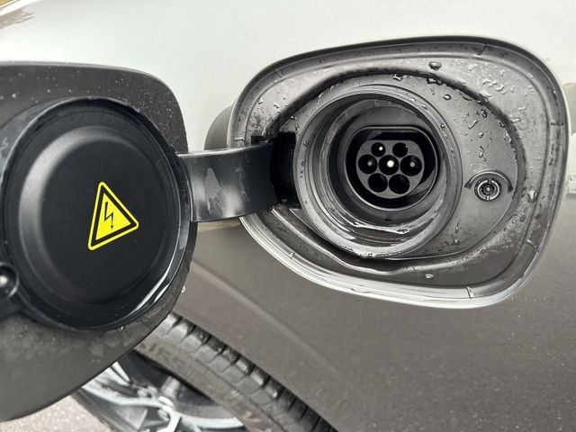 Volvo XC60 2.0 PHEV R-Design Expression Recharge Plug-