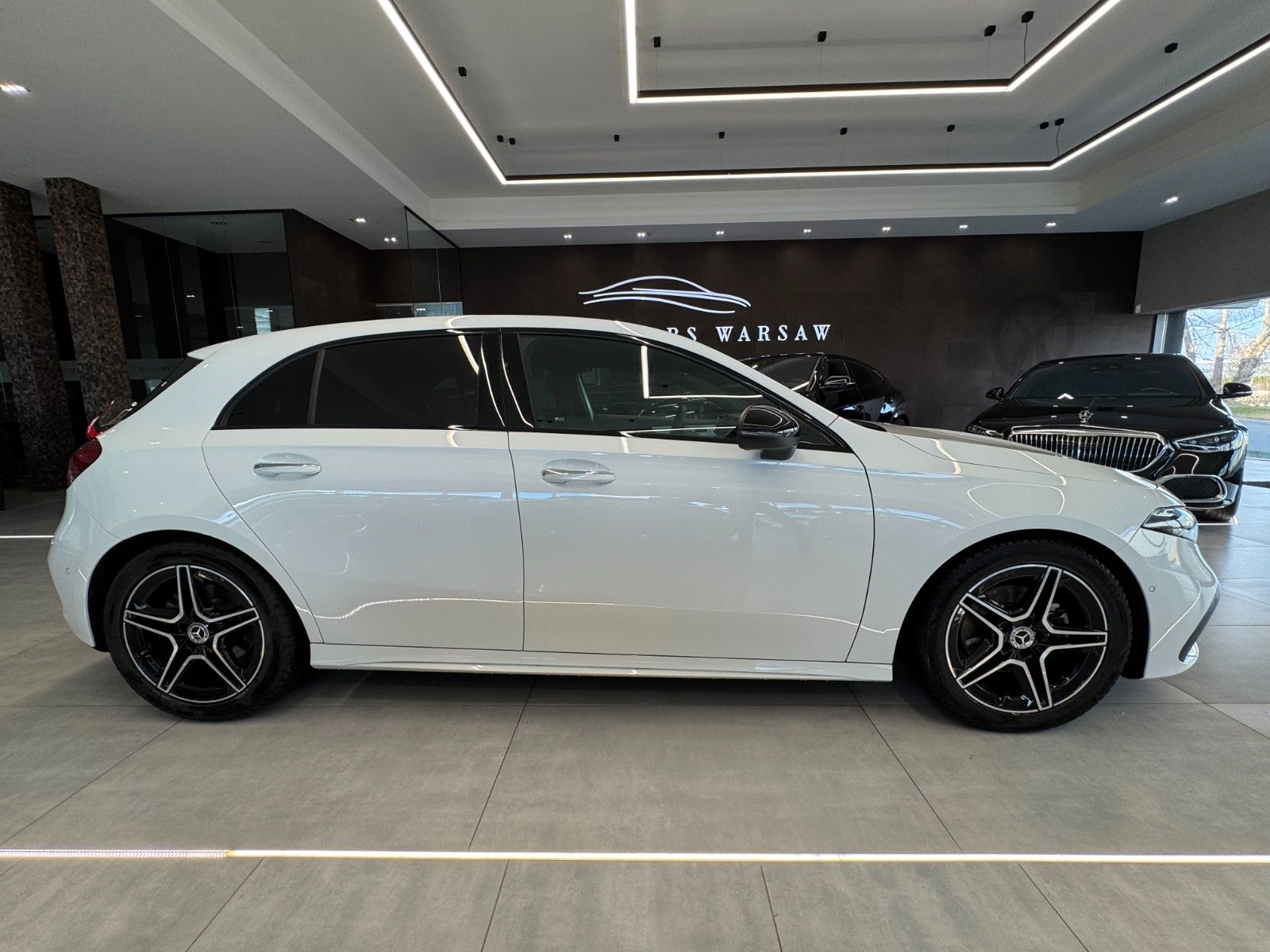 Mercedes-Benz A 200 AMG Line - Samsaru's Car Outlet
