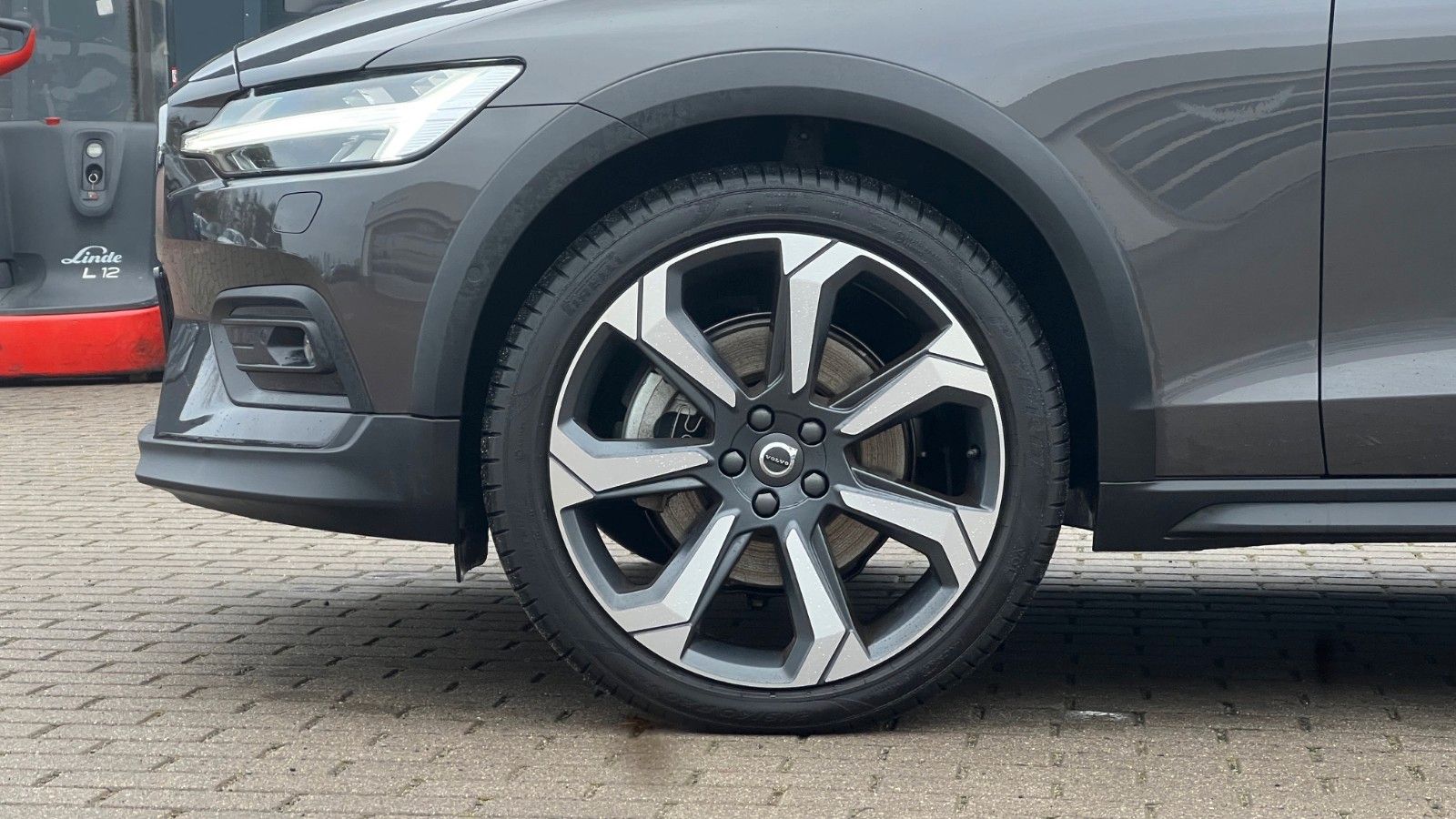 Volvo V60 CC B4 D Ultimate AWD*B&W*360°*SH*MASSAGE*