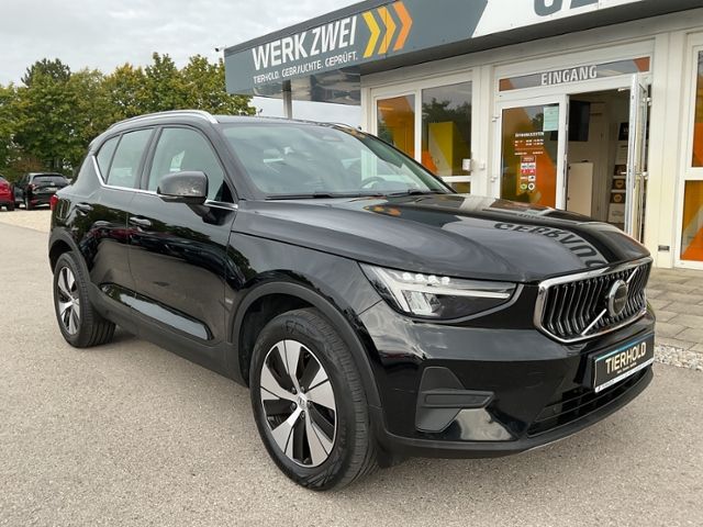 Volvo XC40 B4 Plus Bright AWD AHK LEDER STANDHZ