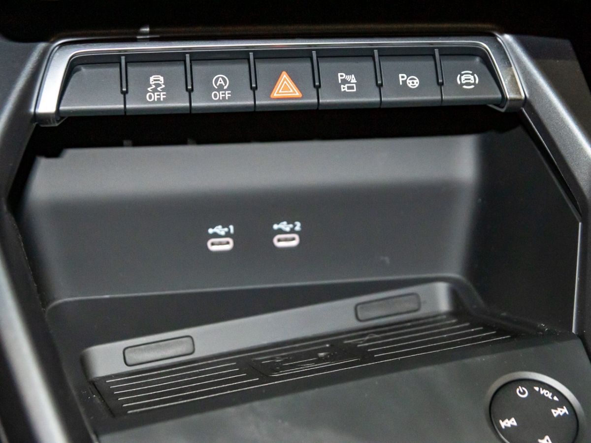 Audi A3 allstreet 35 TFSI - Samsaru's Car Outlet