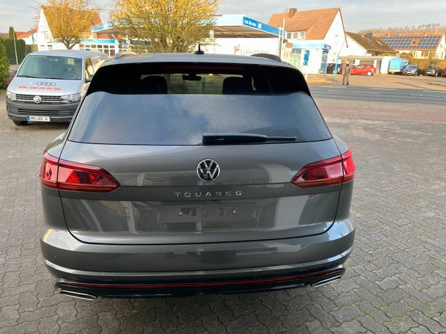 Volkswagen Touareg 3.0 TDI R-Line - Samsaru's Car Outlet