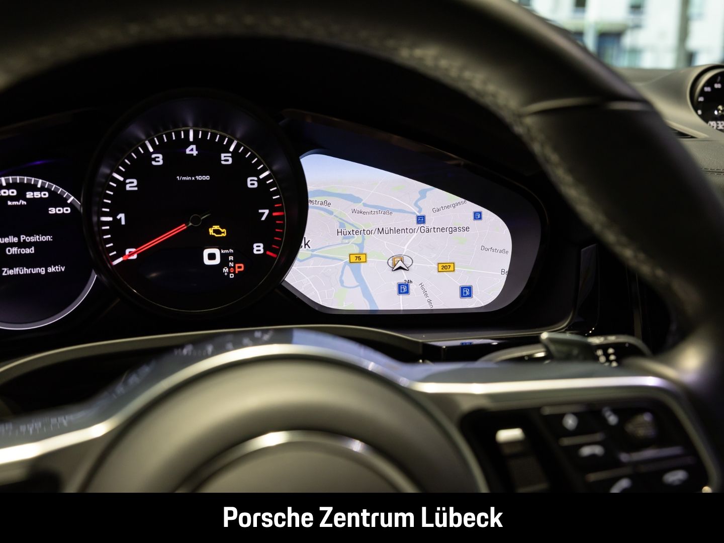 Porsche Cayenne S Coupe Hinterachslenkung Head-Up