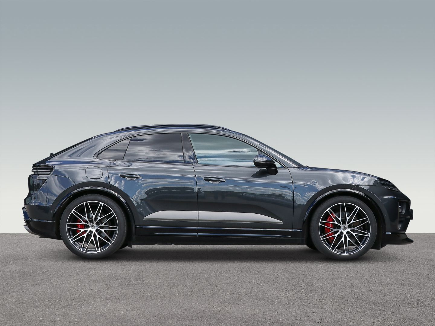 Porsche Macan Turbo Burmester InnoDrive HA-Lenkung