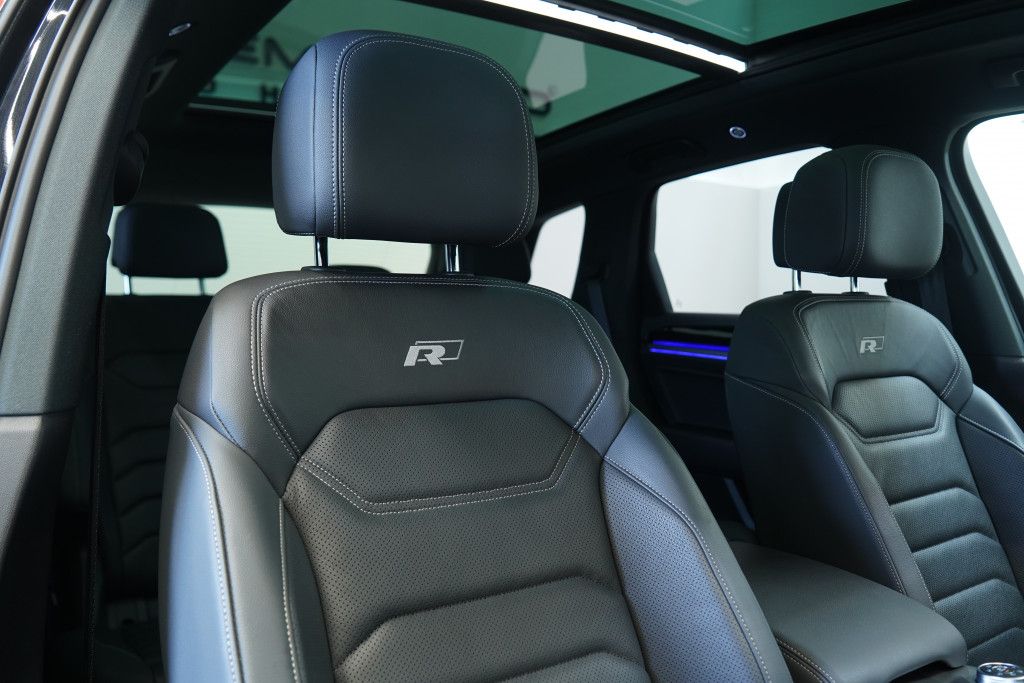 Volkswagen Touareg 4.0 TDI DSG 4M R line - Samsaru's Car Outlet