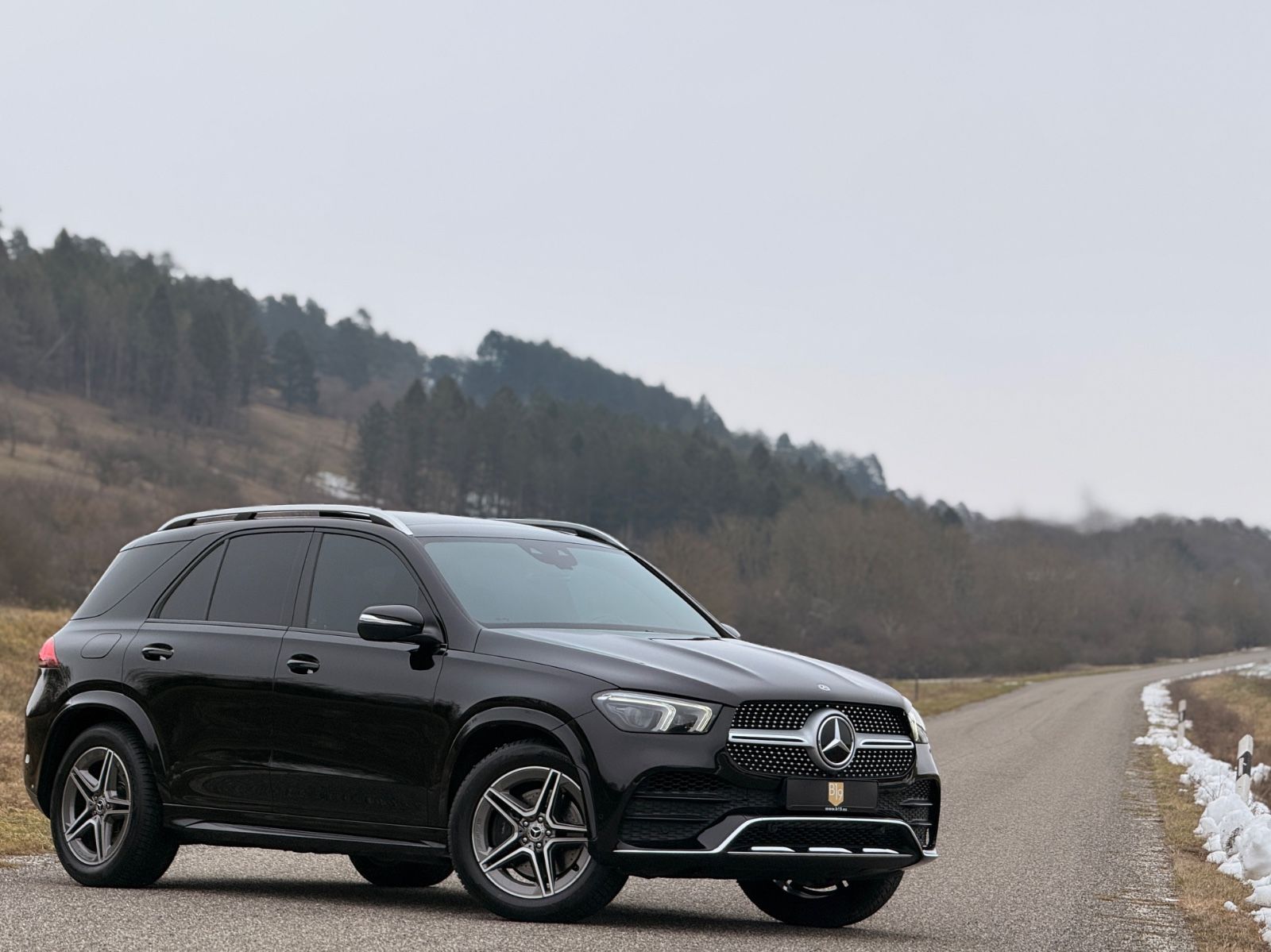 Mercedes-Benz GLE 350d/AMG LINE/JungeSterne09.26/AHK/Pano/360°