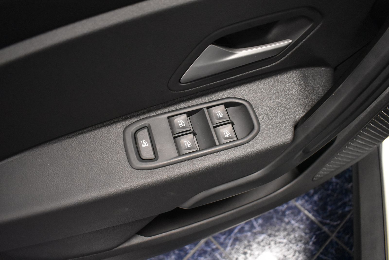 Dacia Duster 4WD - Samsaru's Car Outlet