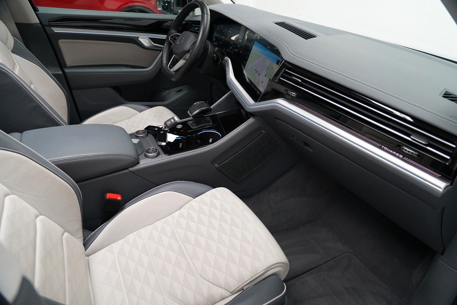 Volkswagen Touareg 3.0TDI 4M Elegance PANO 360 LUFT SOFT