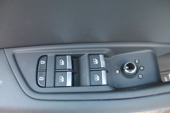 Audi A4 Avant 40 TDI Quattro S-Line - Samsaru's Car Outlet
